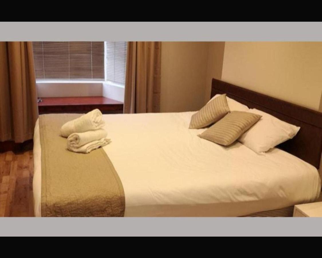 The R Inn Hotel Desborough Buitenkant foto