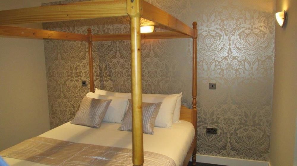 The R Inn Hotel Desborough Buitenkant foto